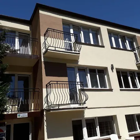 Maxi - アパート ミエレンコ